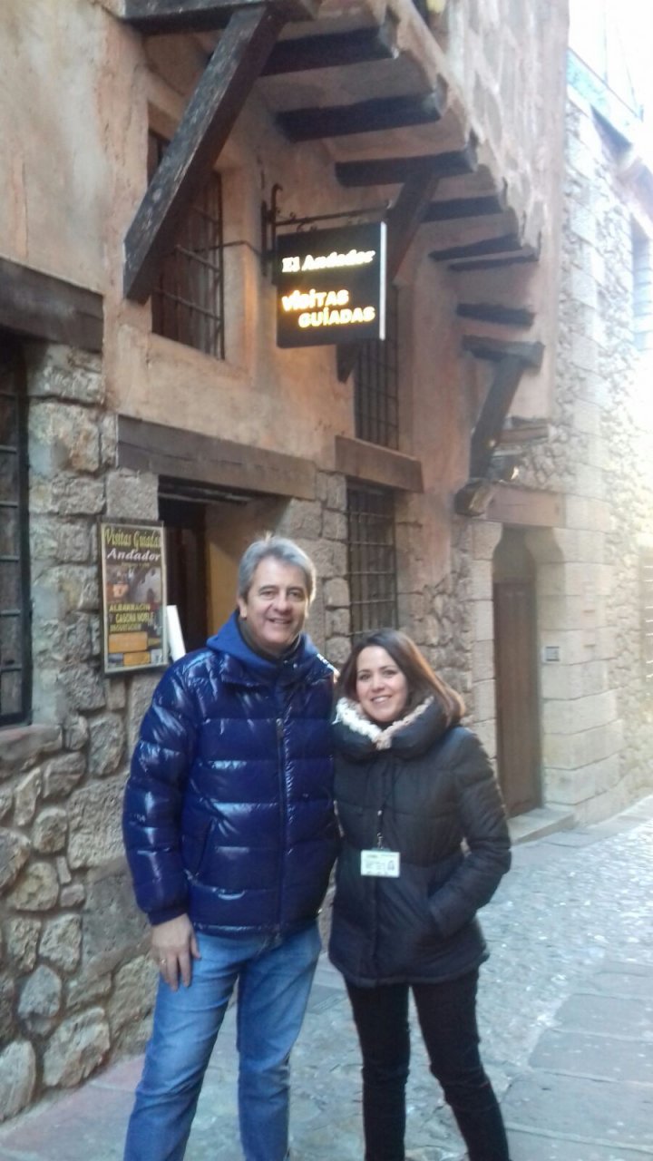 Manolo Lama nos acompaña en Andador Visitas Guiada #Albarracín