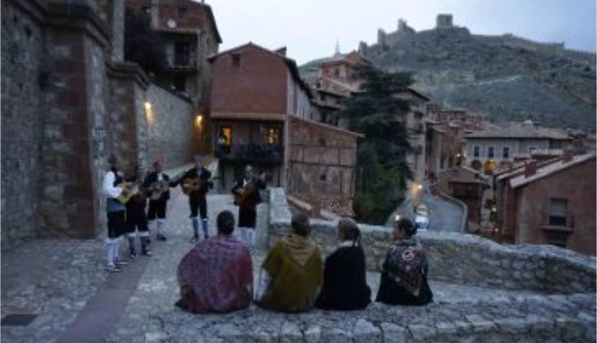 Noticia de Diario de Teruel: 30 de abril: Los Mayos dan la bienvenida a la primavera en la Sierra de Albarracín con cantos y rondallas