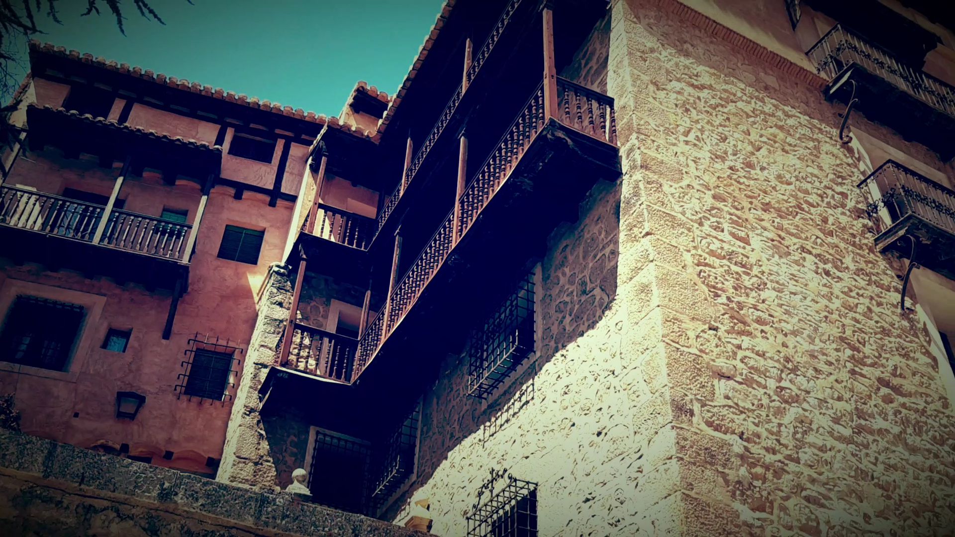 #Miradas al #Pasado con la #VisitaGuiada de #Albarracín …. te esperamos
