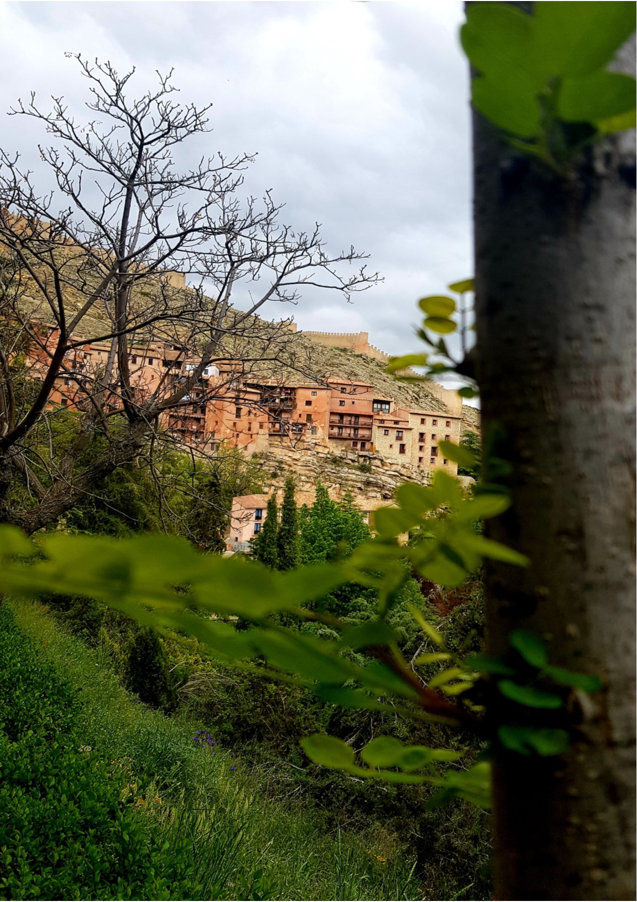 De #VisitaGuiada en #Albarracín con @AndadorVisitasGuiadas…nos deleitamos con estas #PanorámicasQueEnamoran…#TeEsperamos!
