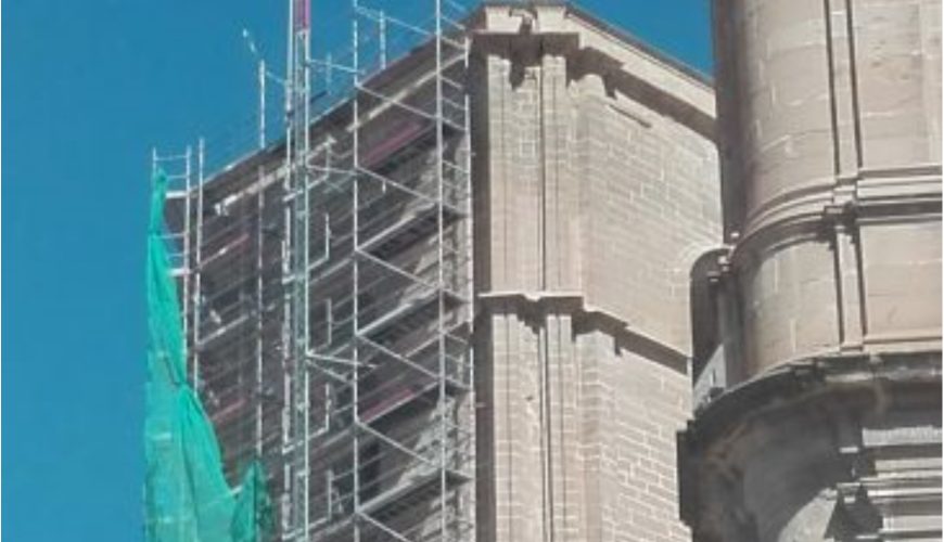 Noticia Diario de Teruel: Patrimonio permitirá que la torre de las campanas de Alcañiz luzca sus elementos góticos