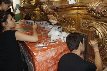Noticia Diario de Teruel: Gea de Albarracín restaura el retablo barroco de la Virgen del Refugio