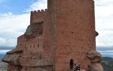 Noticia Diario de Teruel: Comienzan los trabajos de la mejora y conservación del Castillo de Peracense