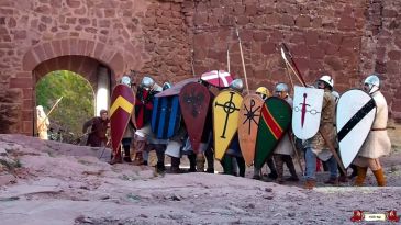 Noticia Diario de Teruel: El castillo de Peracense acogerá este fin de semana el XIII Encuentro Medieval