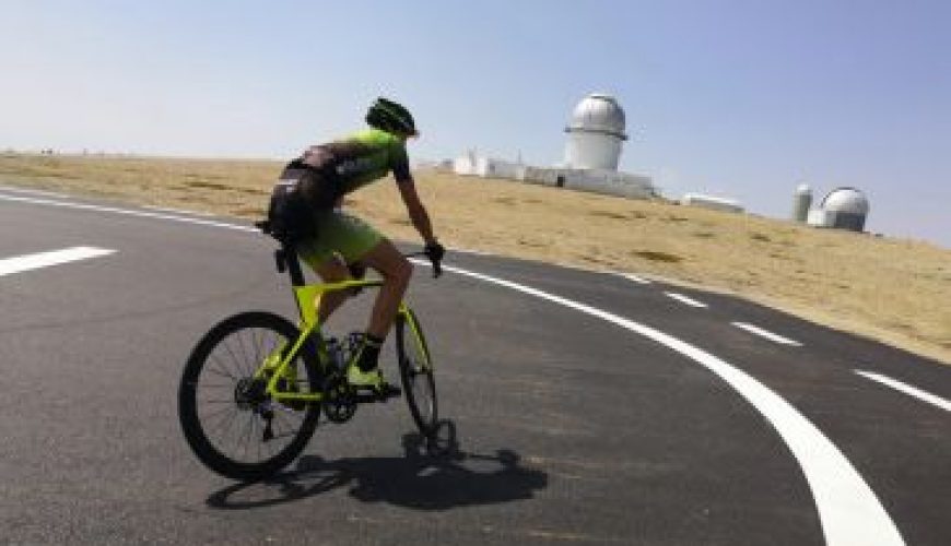 Noticia Diario de Teruel: El Observatorio Astrofísico de Javalambre se estrena este miércoles como llegada de la Vuelta Ciclista a España