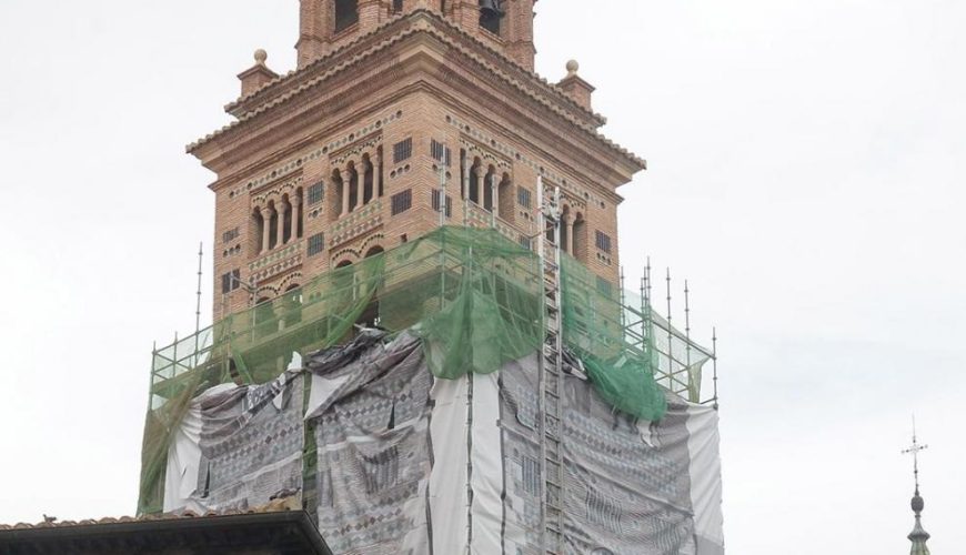Noticia Heraldo de Aragón: En Teruel, comienzan a retirar los andamios de la torre de la catedral tras el avance en su restauración