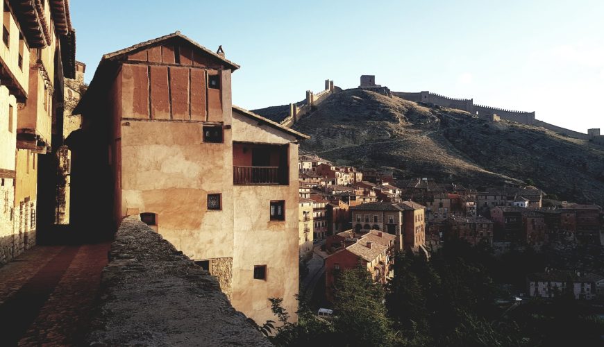 Continuamos con las visitas guiadas en Albarracín…rincones así…no se pueden perder…te esperamos en ANDADOR Visitas Guiadas