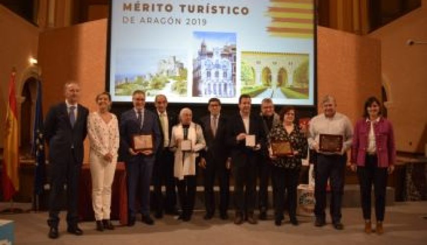 Noticia Diario de Teruel: El Gobierno de Aragón entrega la Medalla al Mérito Turístico a título póstumo al turolense Miguel Gargallo