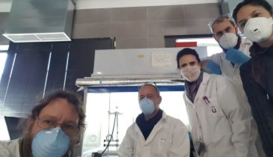Noticia Diario de Teruel: De paleontólogo de Dinópolis a luchar contra el Covid-19: Luis de Luque participa en un proyecto para encontrar un diagnóstico rápido del virus
