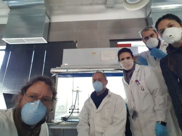 Noticia Diario de Teruel: De paleontólogo de Dinópolis a luchar contra el Covid-19: Luis de Luque participa en un proyecto para encontrar un diagnóstico rápido del virus