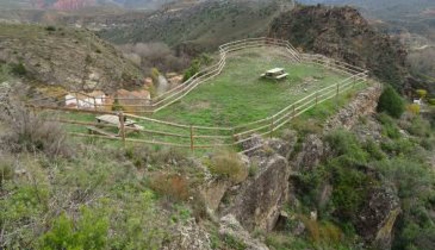 Noticia Diario de Teruel: La Plaza de los Moros de Libros, la fortaleza que defendió un solo freire templario