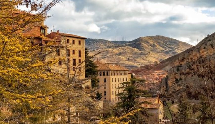 Si estos días de Semana Santa estáis disfrutando por Albarracín!