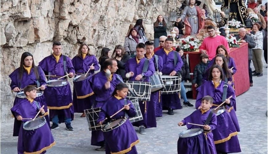 Noticia Diario de Teruel: Albarracín se estremece al paso de la escena del Huerto y la Dolorosa