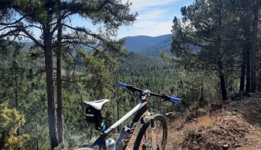 Dia de la Bicicleta con ANDADOR Visitas Guiadas en Albarracín y Teruel