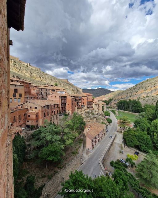 De visitas guiadas en Albarracín con ANDADOR Visitas Guiadas